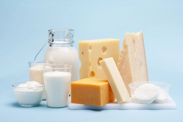 Người bị viêm xoang mũi nên kiêng sữa và các chế phẩm từ sữa