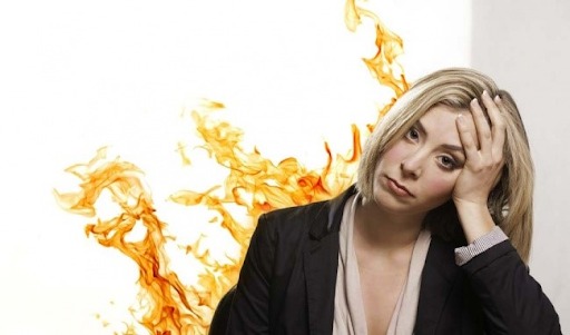 Bốc hỏa là một triệu chứng khá phổ biến ở phụ nữ