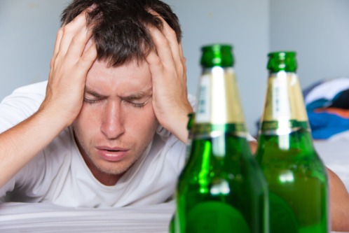 Thói quen sử dụng rượu bia, chất kích thích có thể ảnh hưởng đến chất lượng tinh trùng